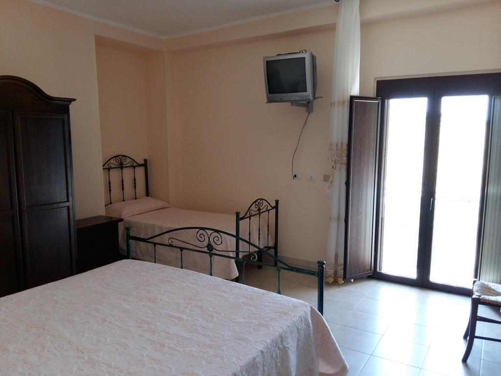 La Mortella Agriturismo Rotondella Habitación foto